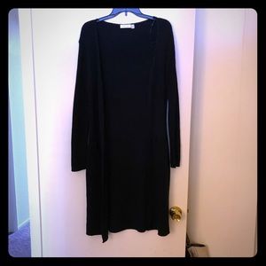 Women’s navy knit long open cardigan, NWOT.